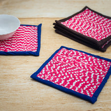 Load image into Gallery viewer, Hand woven, Highly Absorbent Dining Trivets Set of 4