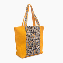 Load image into Gallery viewer, Jute Bags - Kalamkari Patch